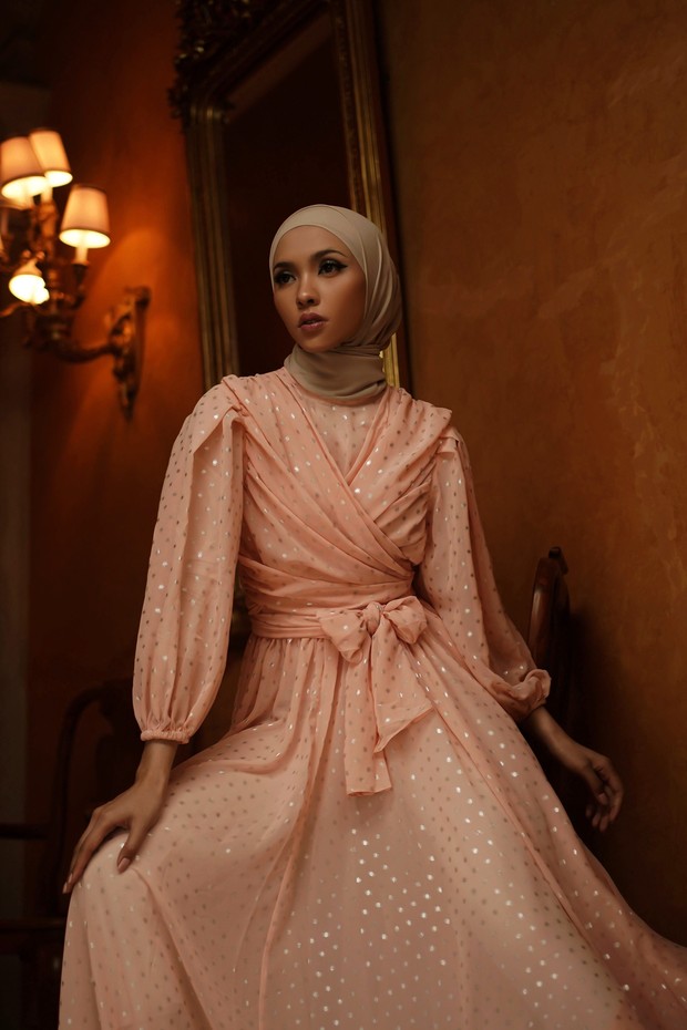 Romantic Nostalgia Barli Asmara x Fita Wulansari/Dok. Rumah Mode Barli Asmara Romantic Nostalgia Barli Asmara x Fita Wulansari/Dok. Rumah Mode Barli Asmara