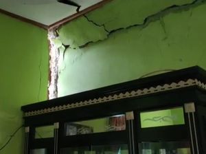 18 Rumah Warga Rusak Akibat Pergerakan Tanah di Garut