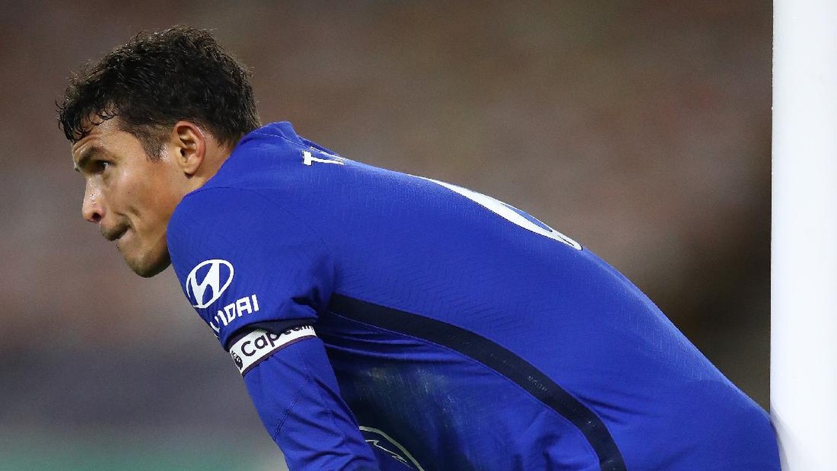 Thiago Silva dikucilkan pemain Chelsea? (Foto: Getty Images/Michael Steele)