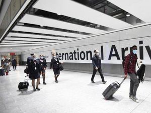 Inggris Larang Penerbangan dari UEA Mulai Hari Ini