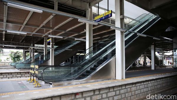 Wajah Modern Stasiun Jatinegara
