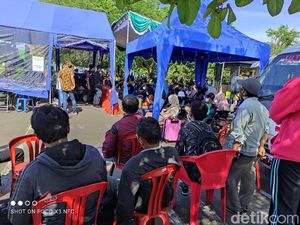Suasana Hari Ketiga Rapid Antigen di Bandara Juanda