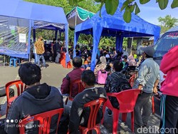 Suasana Hari Ketiga Rapid Antigen di Bandara Juanda