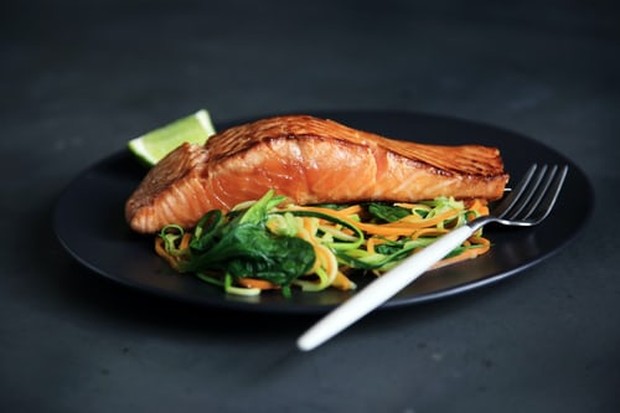 asam lemak omega/ unsplash salmon
