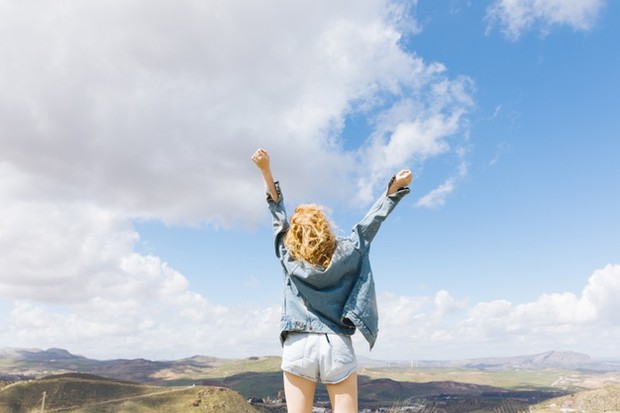 Setiap orang pasti ingin dihargai dan diperhatikan. Namun, jangan hanya mengharap untuk mendapatkannya dari orang lain.