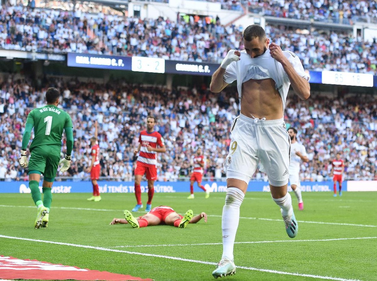 Karim Benzema tajam banget melawan Granada. Keuntungan bagi Real Madrid. (Foto: Getty Images/Denis Doyle)