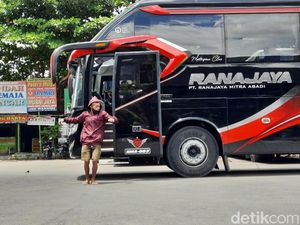 Sandiaga: Wisata Jogja Dicoreng Lagi dengan Parkir Bus Rp 350 Ribu Sandiaga: Wisata Jogja Dicoreng Lagi dengan Parkir Bus Rp 350 Ribu