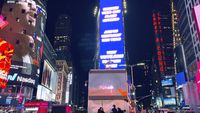 Maruli Terpampang di Time Square New York