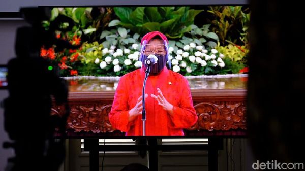 8 Gaya Risma Sang Menteri Sosial, Kebaya Merah Hingga Sepatu Boots