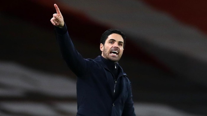LONDON, ENGLAND - DECEMBER 16: Mikel Arteta, Manager of Arsenal reacts during the Premier League match between Arsenal and Southampton at Emirates Stadium on December 16, 2020 in London, England. The match will be played without fans, behind closed doors as a Covid-19 precaution. (Photo by Clive Rose/Getty Images)