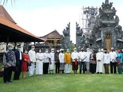 Kunjungi Puja Mandala, Bamsoet: Patut Jadi Contoh Kerukunan Beragama