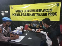 Dibantu Polisi Rapid Test Gratis, Agung dkk Bersyukur Tak Batal Naik Kapal