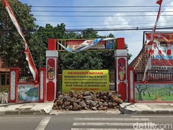 Aksi Penyegelan Gedung SDN di Banyuwangi, Polisi dan PN Tak Tahu Menahu