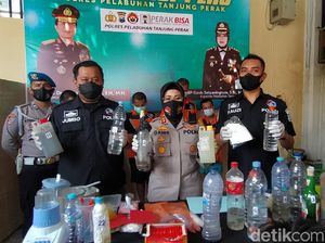 Polisi Gerebek Home Industry Sabu di Surabaya Polisi Gerebek Home Industry Sabu di Surabaya