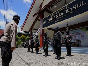 Polisi Sterilisasi Gereja di Wonogiri