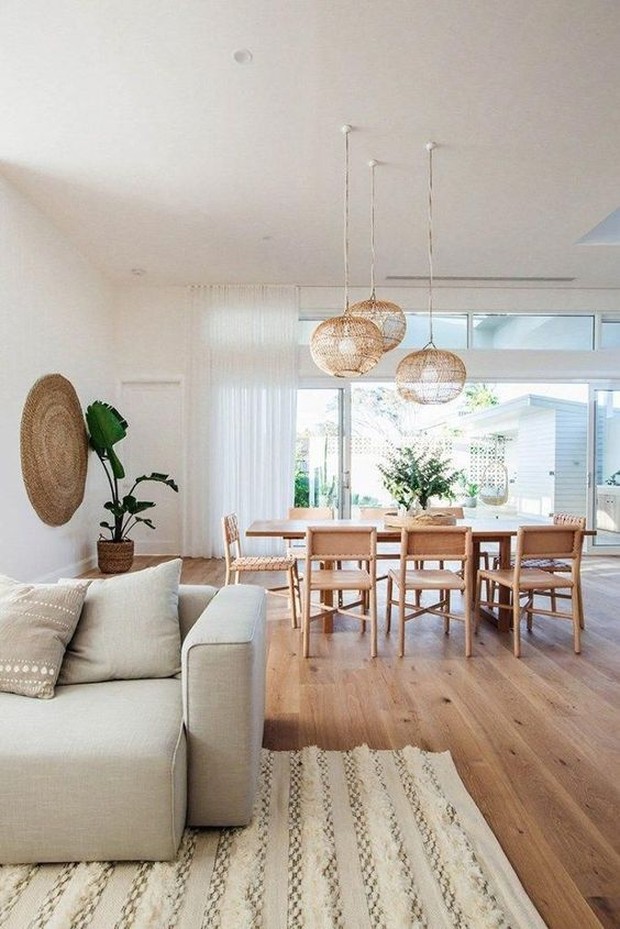 Rumah yang tidak memilik sekat pembatas akan susah untuk didekorasi.