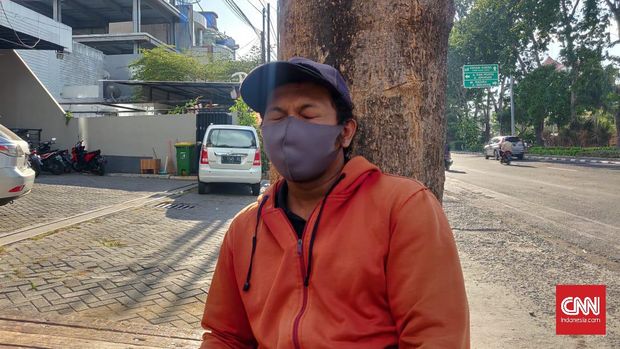Penyandang tunanetra, Ahmad Zaki yakin Tri Rismaharini akan menjalankan tugasnya sebagai Menteri Sosial dengan maksimal seperti saat memimpin Surabaya selama 10 tahun.