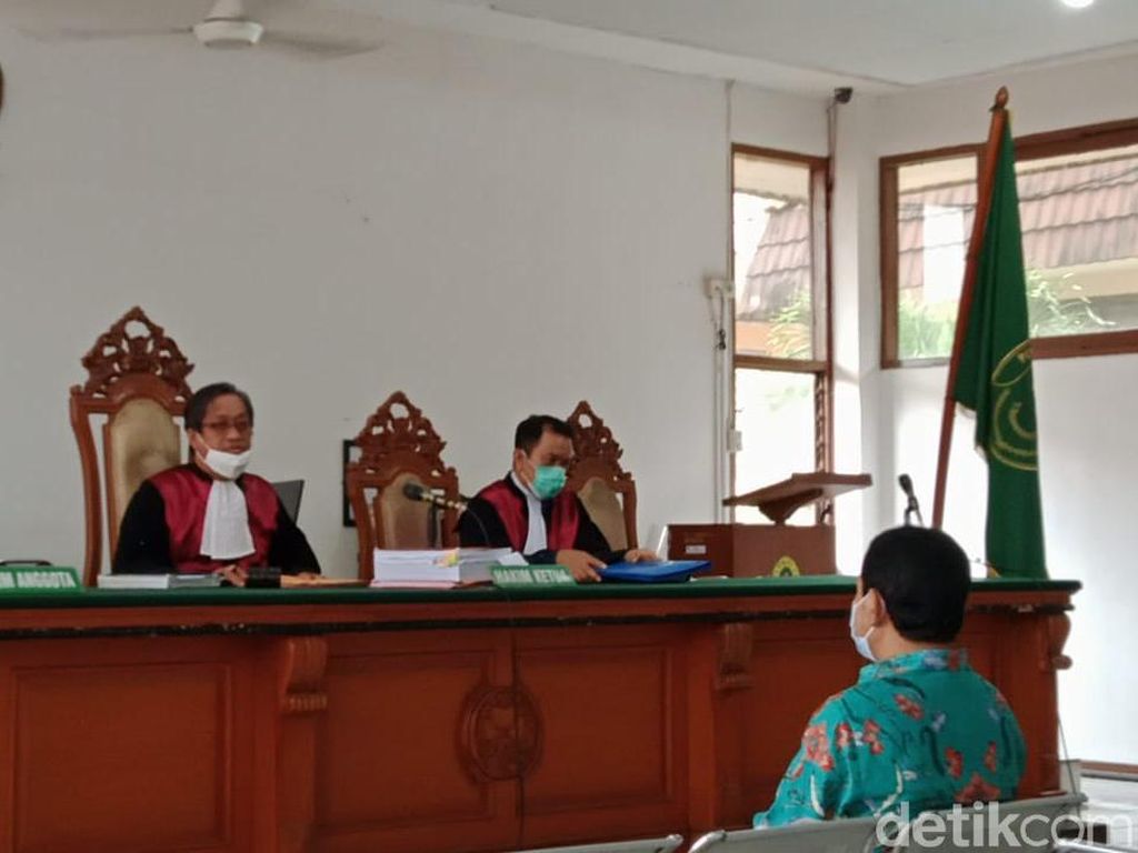 Eks Bupati Bogor Terima Duit Rp 8,9 M dari Kadis, Digunakan Pilkada-Pileg Eks Bupati Bogor Terima Duit Rp 8,9 M dari Kadis, Digunakan Pilkada-Pileg