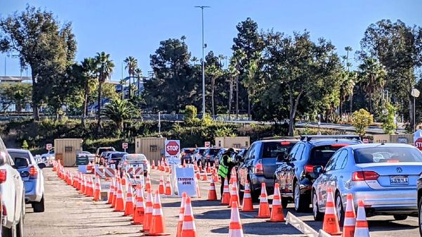 Saat Stadion Disulap Jadi Lokasi Swab Massal Gratis di AS
