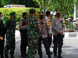 Polisi Pastikan Malam Natal di Surabaya Berjalan Aman dan Sesuai Prokes