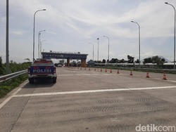 Patroli Antisipasi Kemacetan dan Penyebaran COVID-19 di Tol Paspro