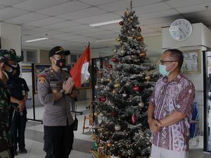 Jelang Misa Natal, Polsek Kelapa Dua Tangerang Gelar Patroli Skala Besar Jelang Misa Natal, Polsek Kelapa Dua Tangerang Gelar Patroli Skala Besar