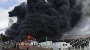 Potret Kebakaran Kamp Pengungsian di Bosnia