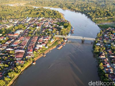 Foto: Putussibau, Kota di Tengah Hamparah Hijau Hutan Kalimantan