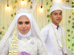 Viral Kisah Murid SMA Setelah Lulus dan Cari Kerja Langsung Melamar Gurunya Viral Kisah Murid SMA Setelah Lulus dan Cari Kerja Langsung Melamar Gurunya