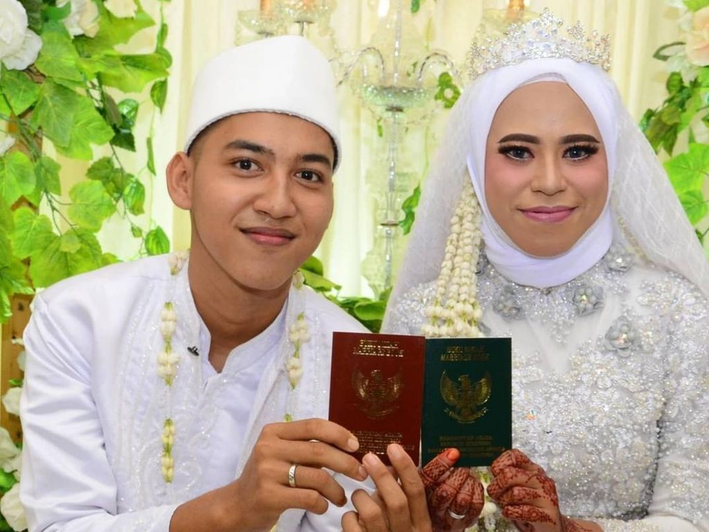 Viral Muridku Kini Jadi Suamiku, Ini Pengakuan Guru yang Dinikahi Siswanya Viral Muridku Kini Jadi Suamiku, Ini Pengakuan Guru yang Dinikahi Siswanya