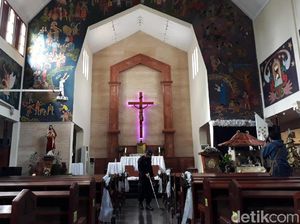 Tim Gegana Sterilisasi Gereja Santo Antonius Kotabaru Tim Gegana Sterilisasi Gereja Santo Antonius Kotabaru