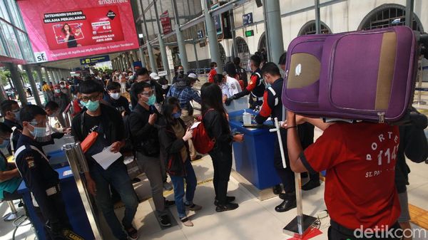 75.000 Penumpang ke Luar Jakarta dengan Kereta