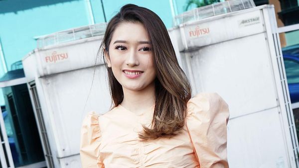 Amanda Caesa, Anak Komedian Parto yang Makin Matang di Usia 18 Tahun