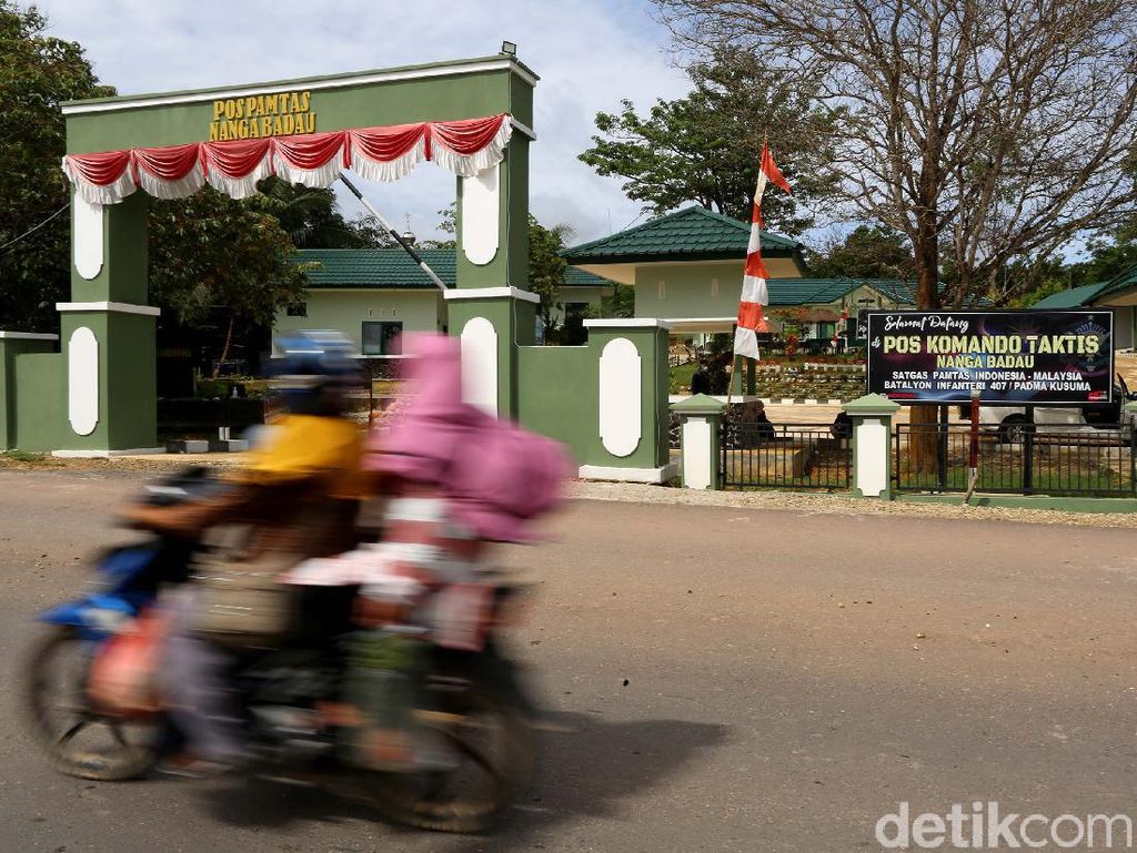Foto: Mengenal Pasukan Satgas Pamtas RI-Malaysia di Badau Foto: Mengenal Pasukan Satgas Pamtas RI-Malaysia di Badau