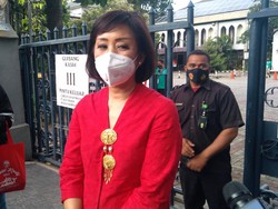 Jumlah Jemaat yang Misa Natal di Katedral Hari Ini Turun Dibanding Kemarin