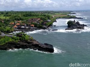 Pura Tanah Lot Bali: Lokasi, Harga Tiket Masuk, dan Keunikannya