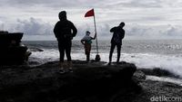 Kunjungan Wisatawan di Tanah Lot Meningkat