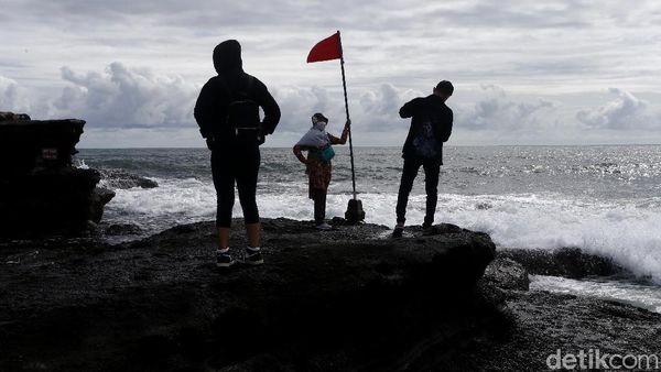 Kunjungan Wisatawan di Tanah Lot Meningkat