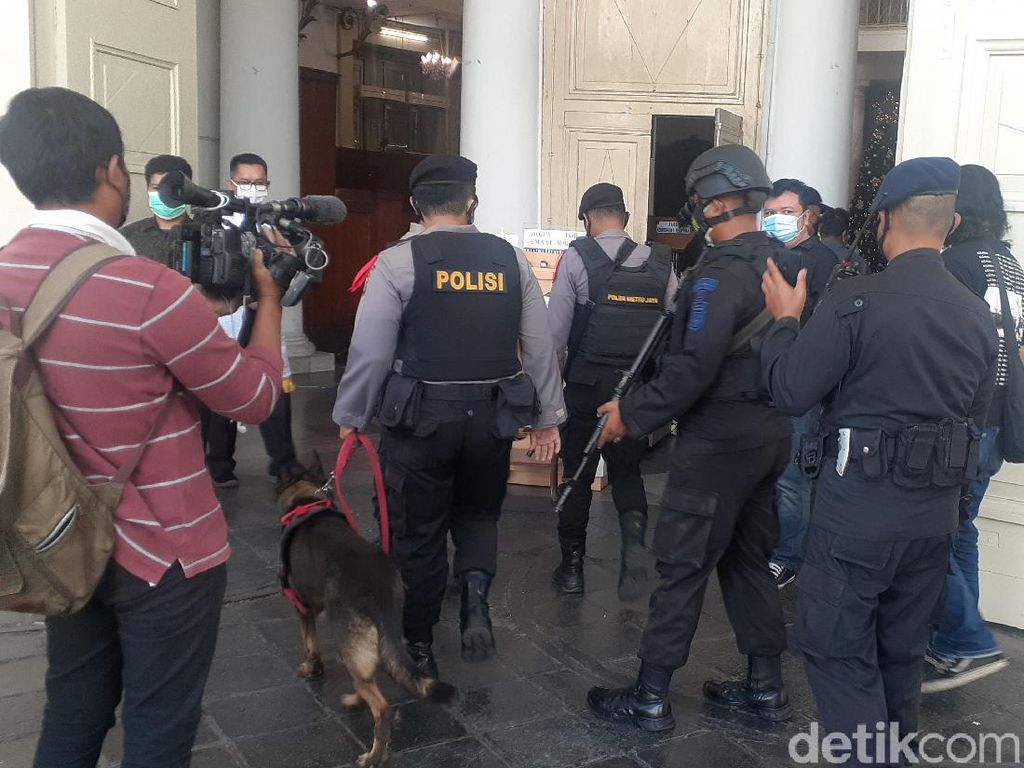 GPIB Immanuel Jakarta Pusat Gelar Natal Terbatas, Polisi dan TNI Berjaga