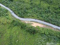 Jalan di Perbatasan Badau Mulus, Warga Makin Mudah Cari Fulus