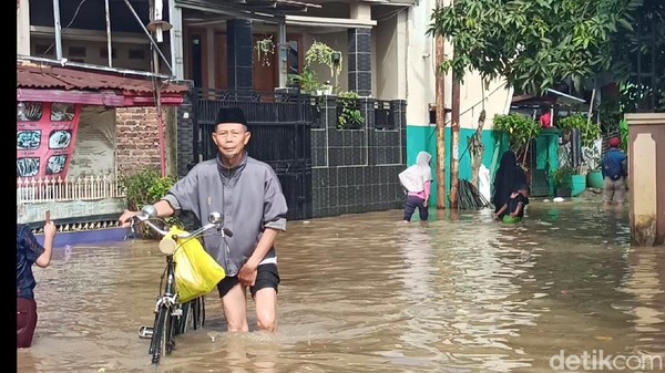 Ribuan keluarga di Dayeuhkolot Bandung terdampak banjir Ribuan keluarga di Dayeuhkolot Bandung terdampak banjir
