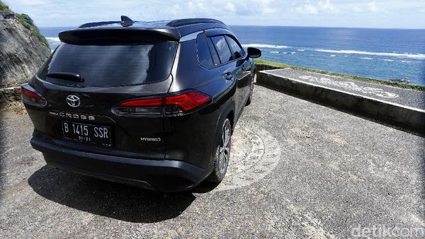 Jelajah Jakarta-Bali Bersama Toyota Corolla Cross Hybrid