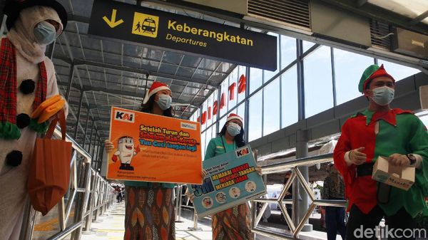 Stasiun Senen Jadi Sasaran Kampanye Prokes di Masa Libur Nataru