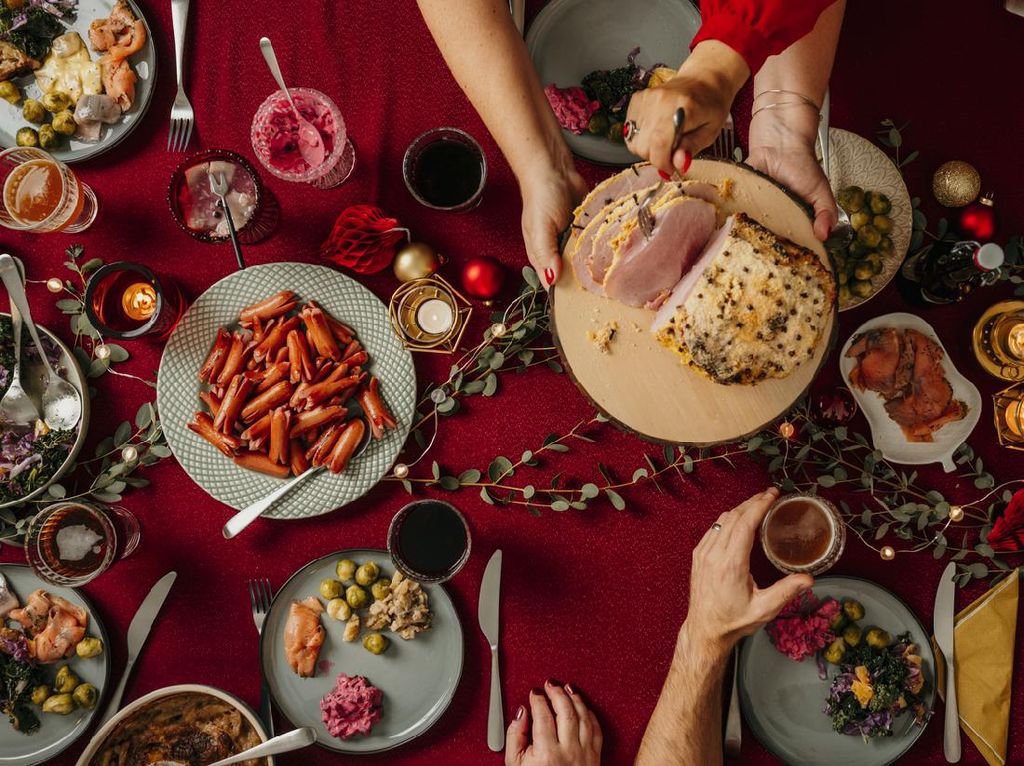 Jangan Lapar Mata! Ini 6 Tips Cegah Gagal Diet di Hari Natal
