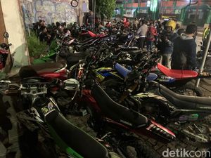 Balap Liar di Sidoarjo Dibubarkan, 100 Motor Diamankan Balap Liar di Sidoarjo Dibubarkan, 100 Motor Diamankan