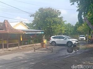 Jalanan di Madiun Banjir, Pengguna Jalan Keluhkan Tak Ada Polisi Atur Lalin