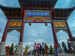 Berburu Kuliner Khas China di Pantjoran PIK Berburu Kuliner Khas China di Pantjoran PIK