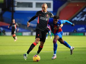 Apa Rasanya Gantikan Peran Van Dijk di Liverpool, Fabinho?