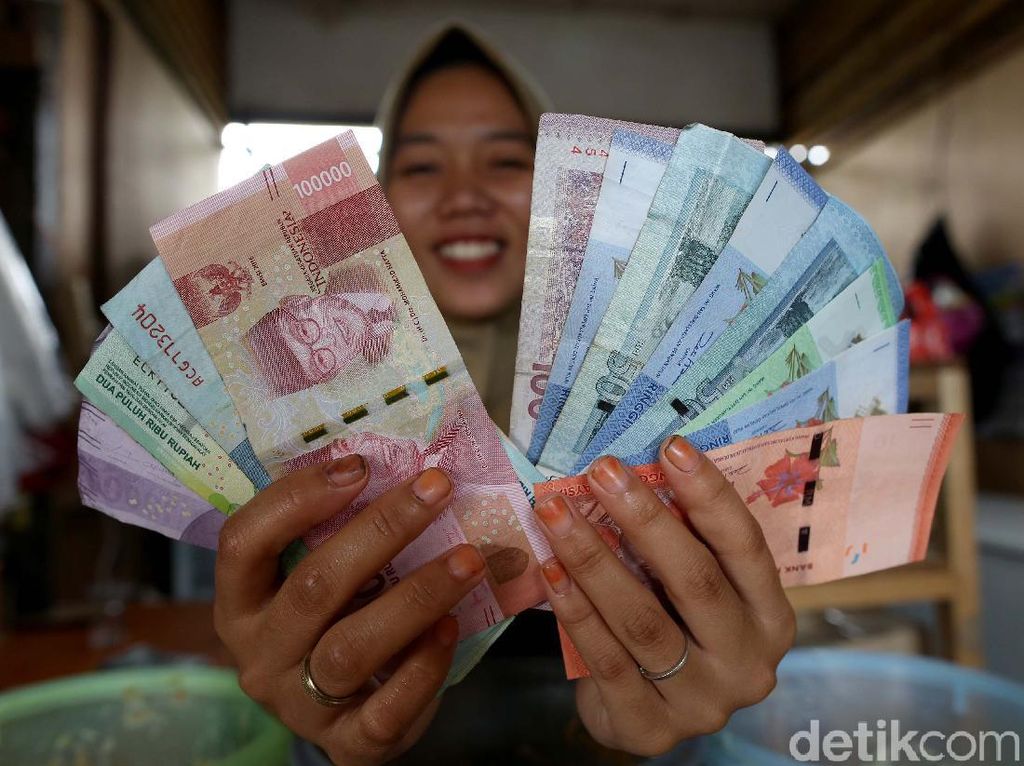 RI dan Malaysia Mulai Say Goodbye Dolar AS, Apa Manfaat Buat Nasabah?