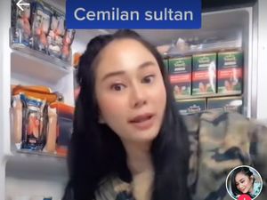 Makan Mevvah ala Denise Chariesta, Tongseng Sultan dan Ikan Salmon